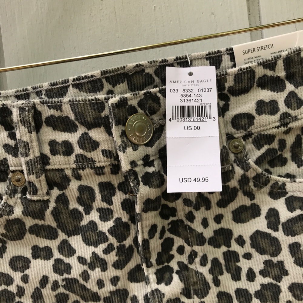 NWT American Eagle Hi-Rise Mini Corduroy Skirt - Picture 4 of 7